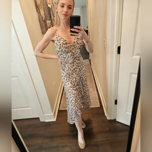 NWT 🔴 Express Floral Hi/Lo Faux Wrap Dress - SIZE M